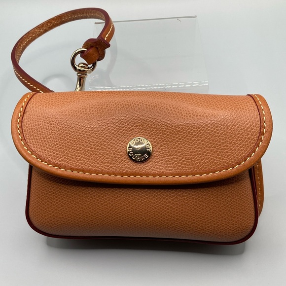 Dooney & Bourke Embossed Pebble Leather Wristlet Caramel - Picture 1 of 11